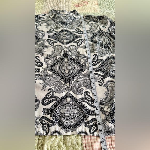 Coldwater Creek Monochrome Paisley Button Down Shirt - Picture 9 of 9